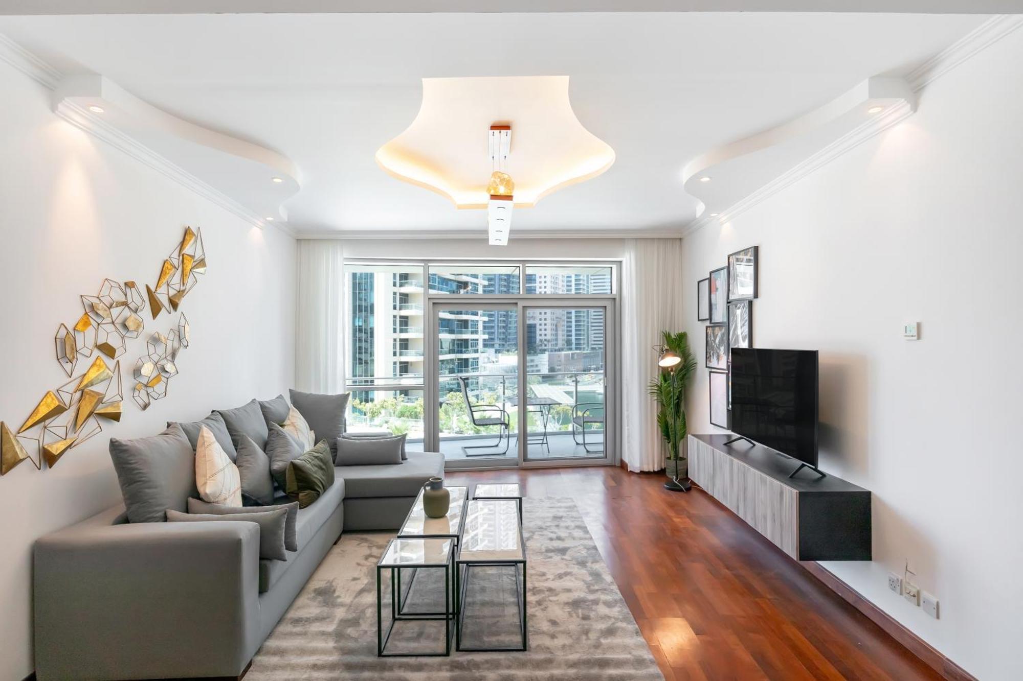 Apartment Fam Living - Stunning 2 Bedroom + Maid's In Marina Terrace *