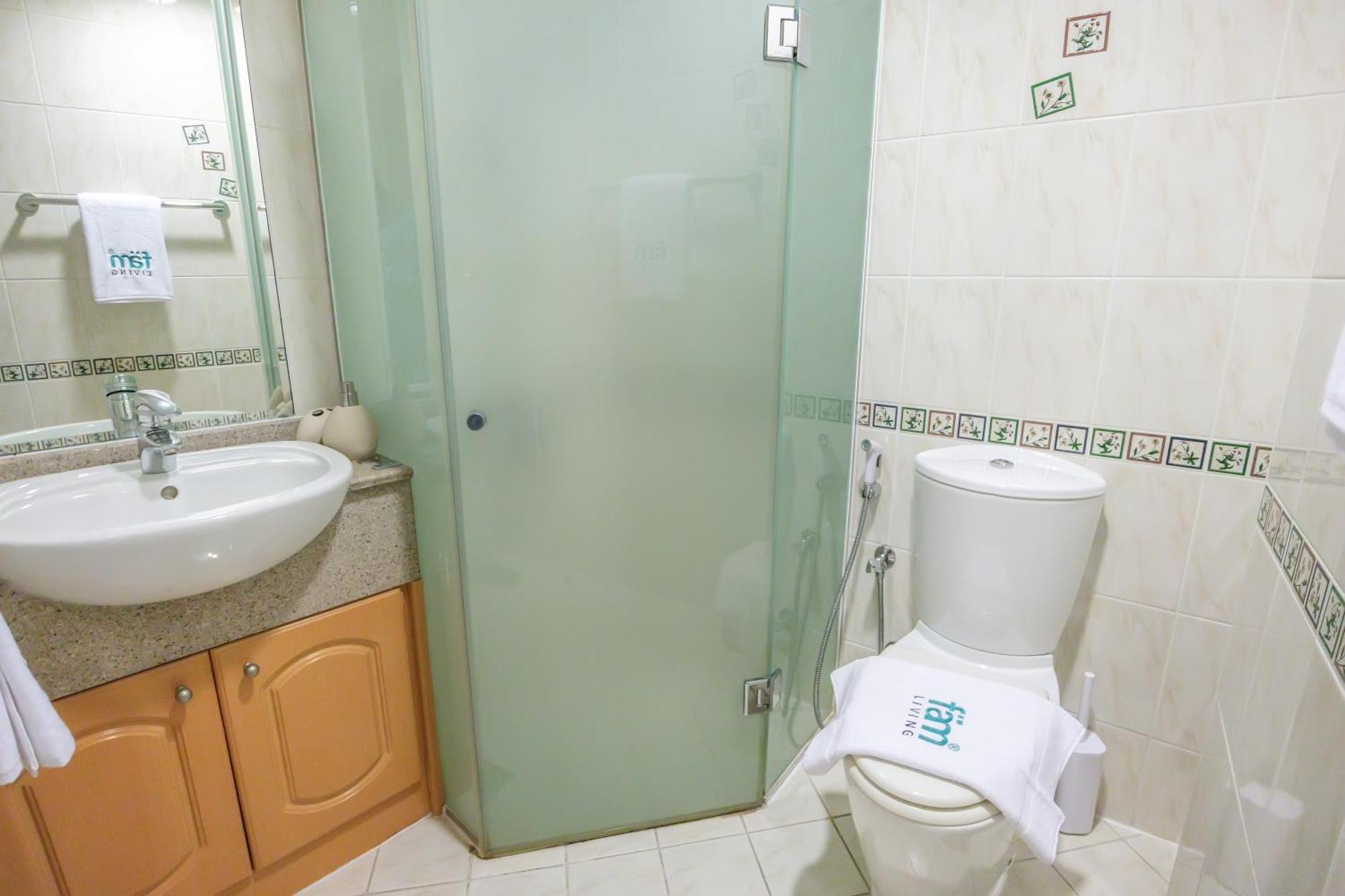 Apartment Fam Living - Stunning 2 Bedroom + Maid's In Marina Terrace *